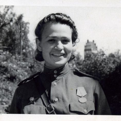 Елизавета Михайловна Вакурова участница Второй мировой войны, ушла добровольцем на фронт – сестра Софьи Михайловны.